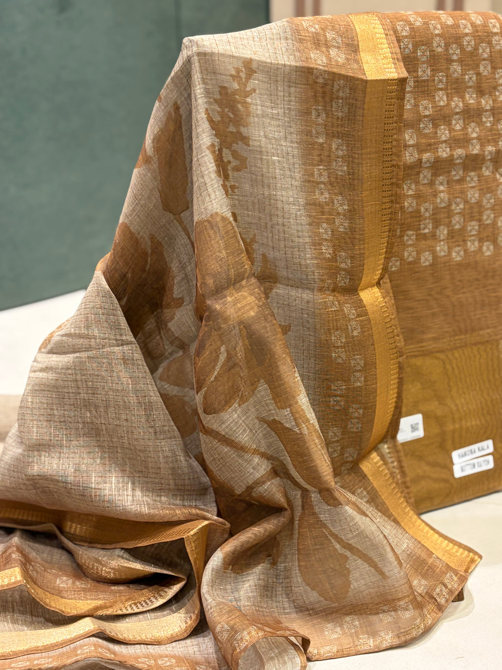 Soft Maheshwari Festive Suit Set – Graceful Tradition with a Contemporary Touch