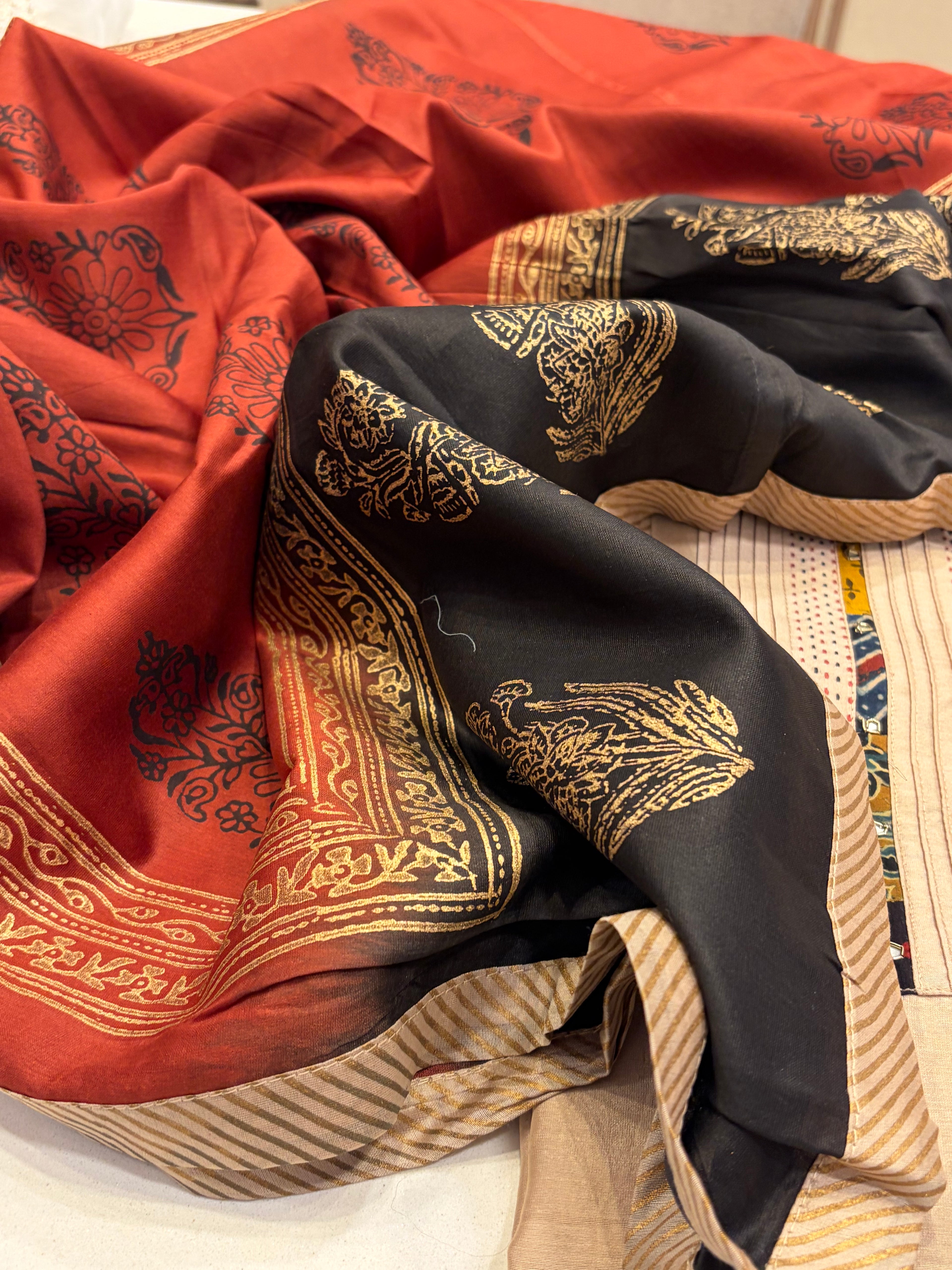 Premium Pure Maheshwari Suit Set with Dual-Tone Maheshwari Dupatta