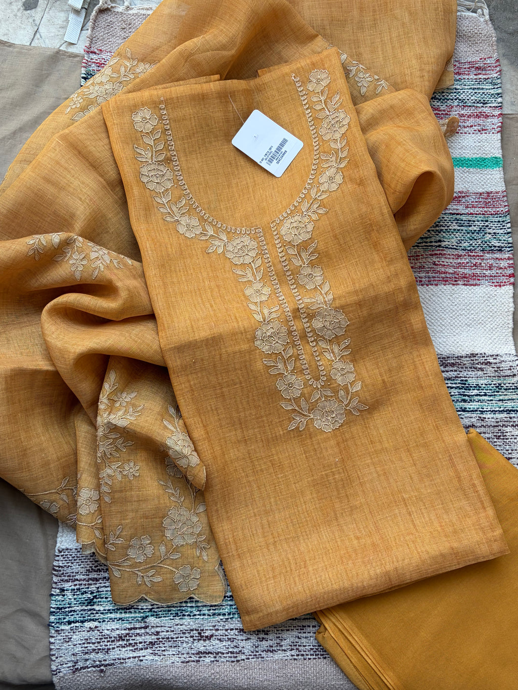 Premium Linen Maheshwari Embroidered Unstitched Suit Set