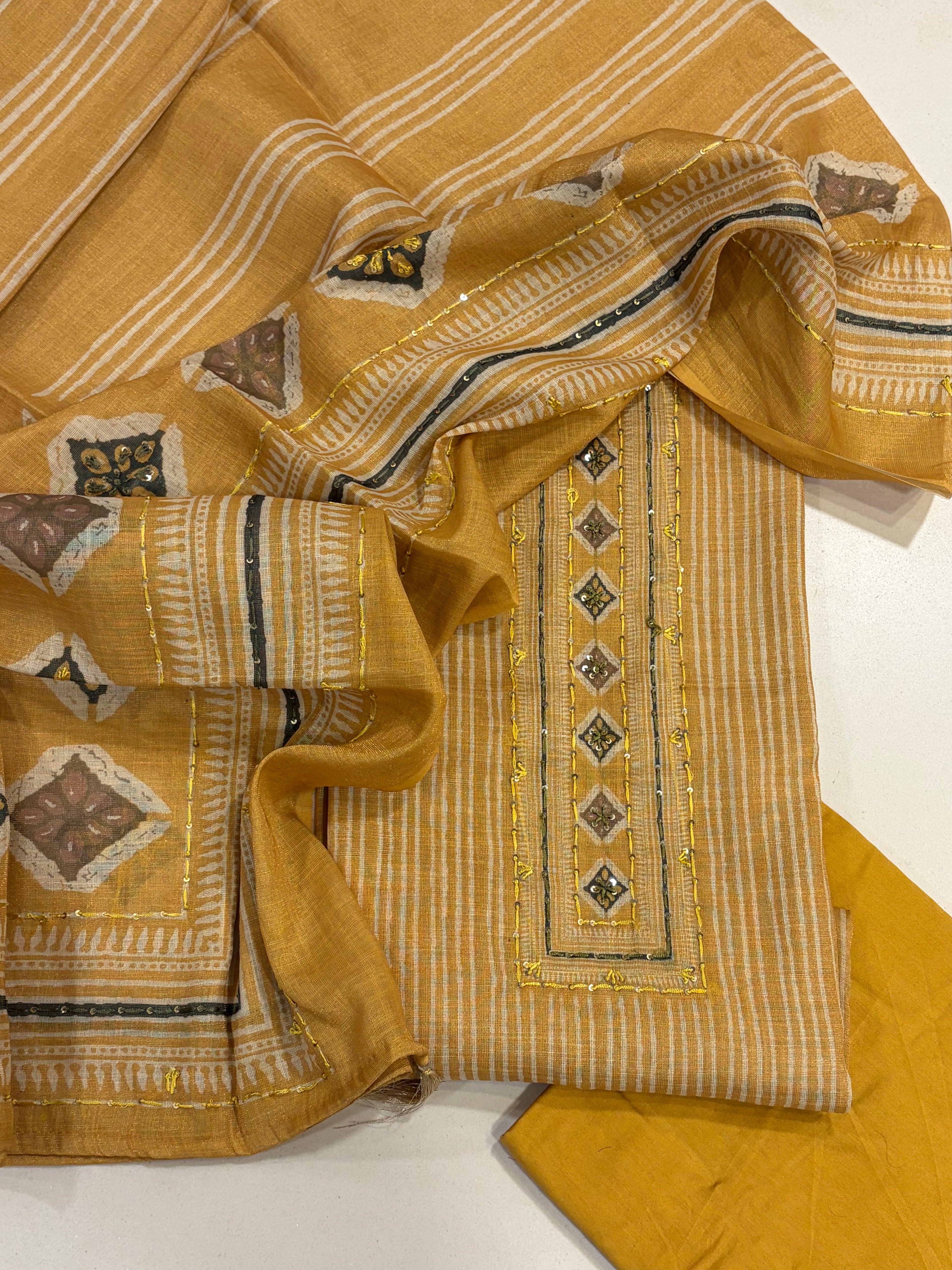 Festive Maheshwari Linen – Premium Suit Set