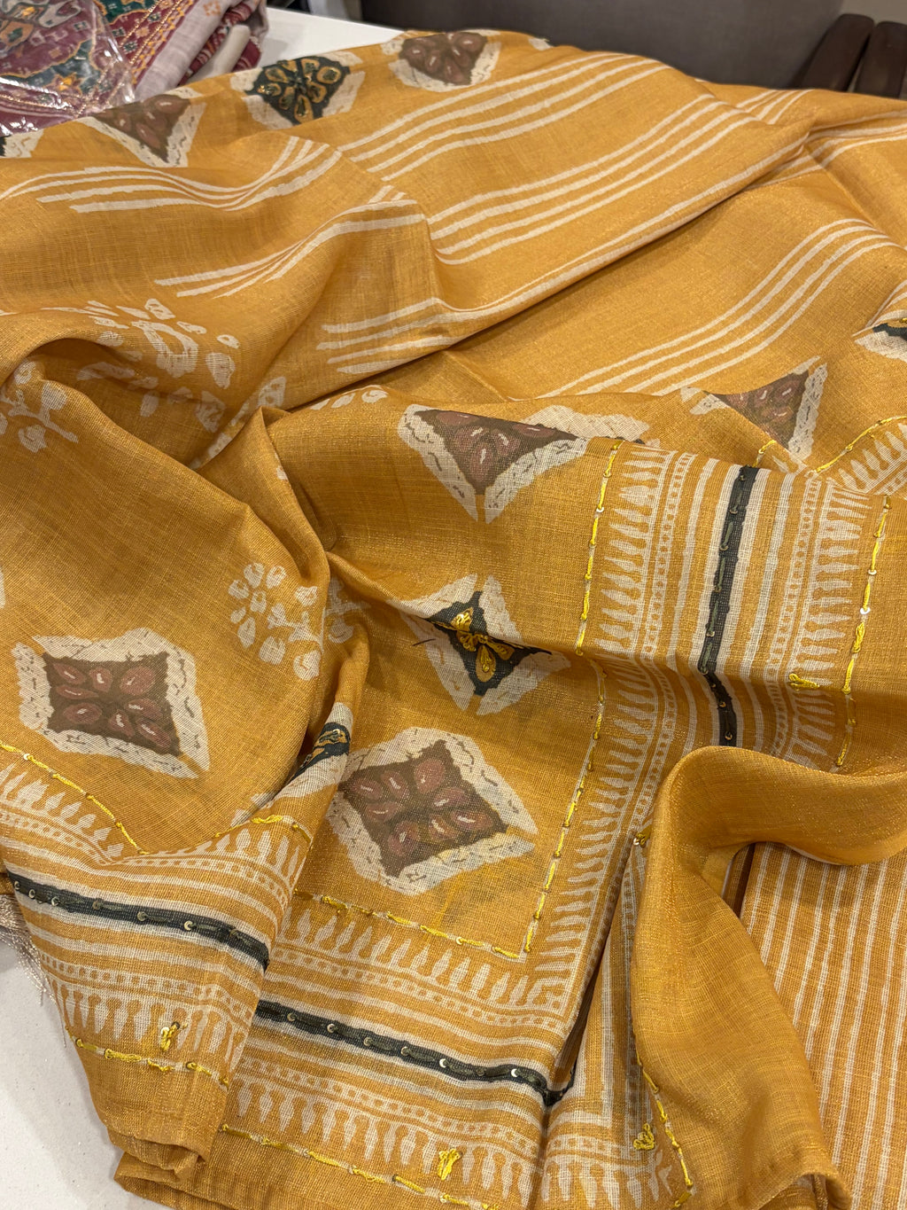 Festive Maheshwari Linen – Premium Suit Set