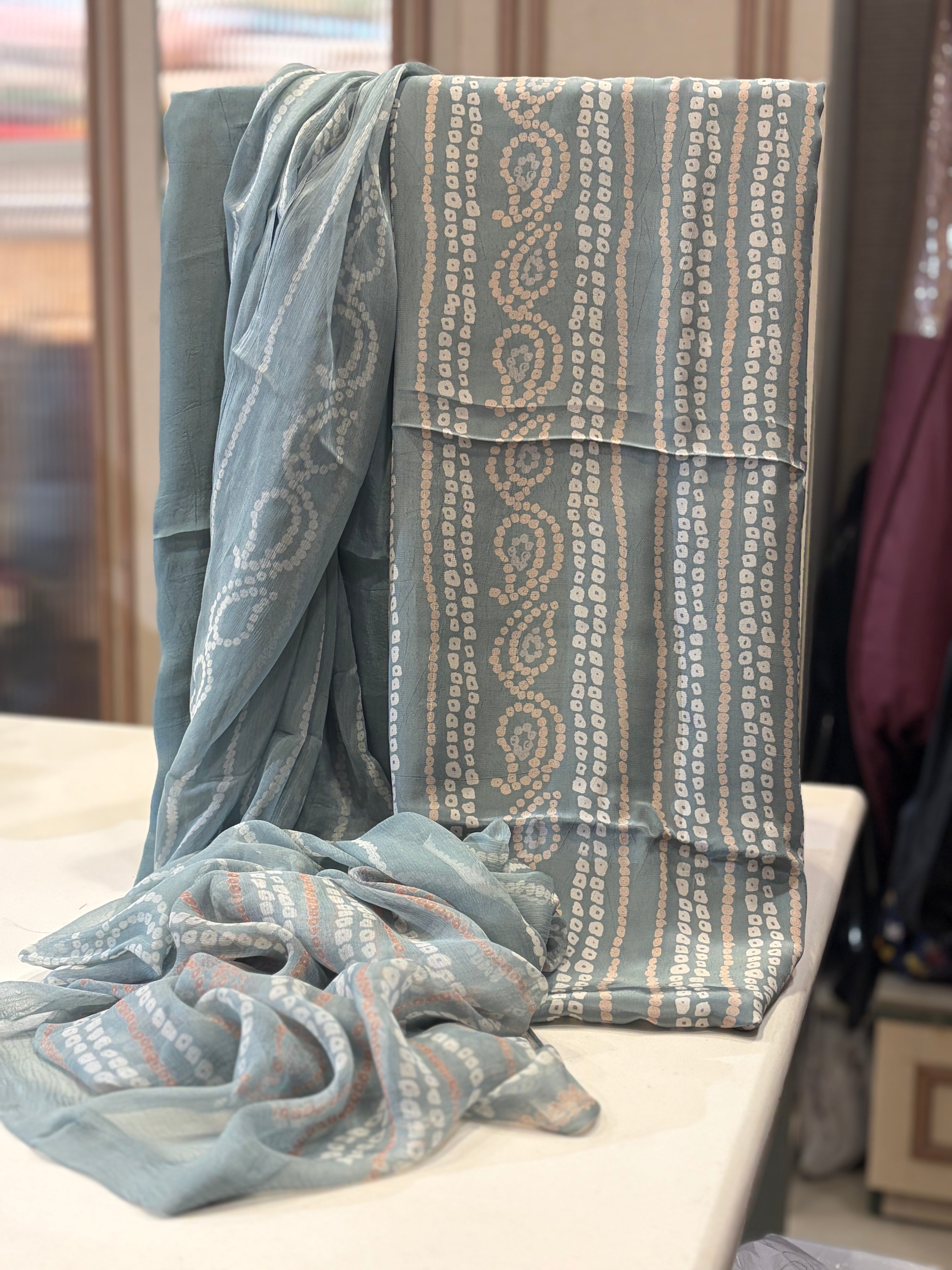 Pure Crepe Printed Suit Set – Timeless Elegance