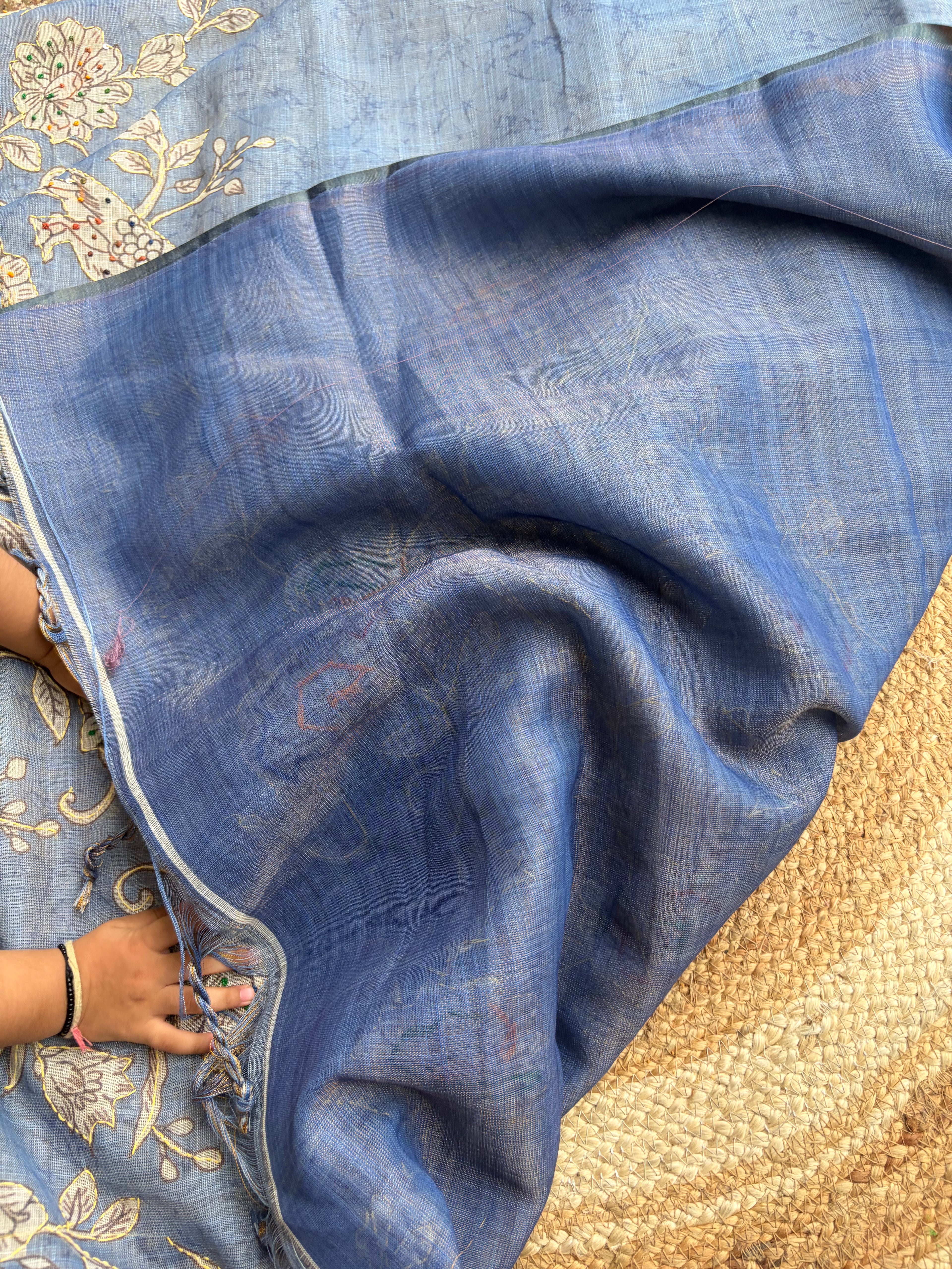 Linen Maheshwari Saree with Intricate Kantha Embroidery
