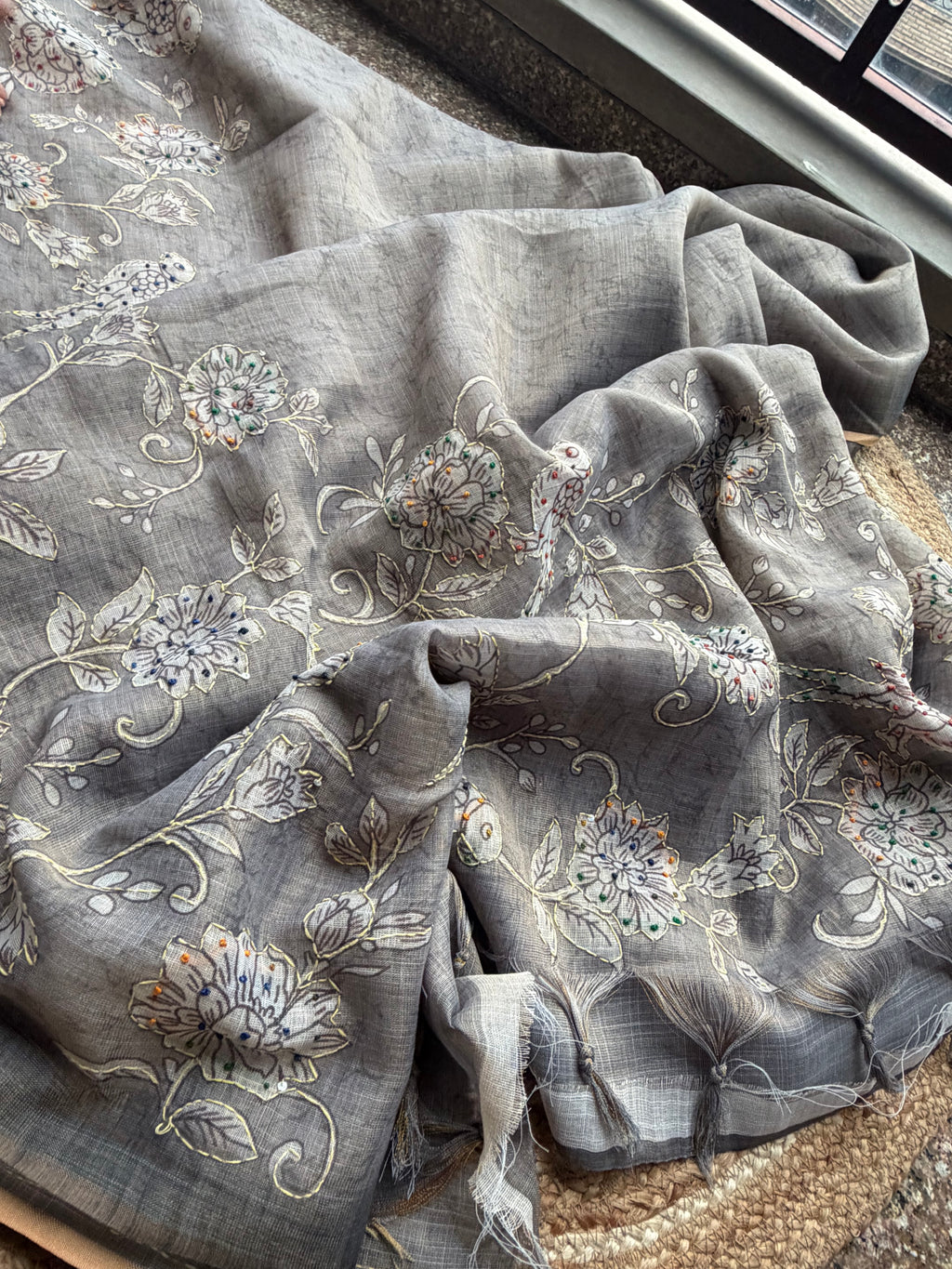 Linen Maheshwari Saree with Intricate Kantha Embroidery