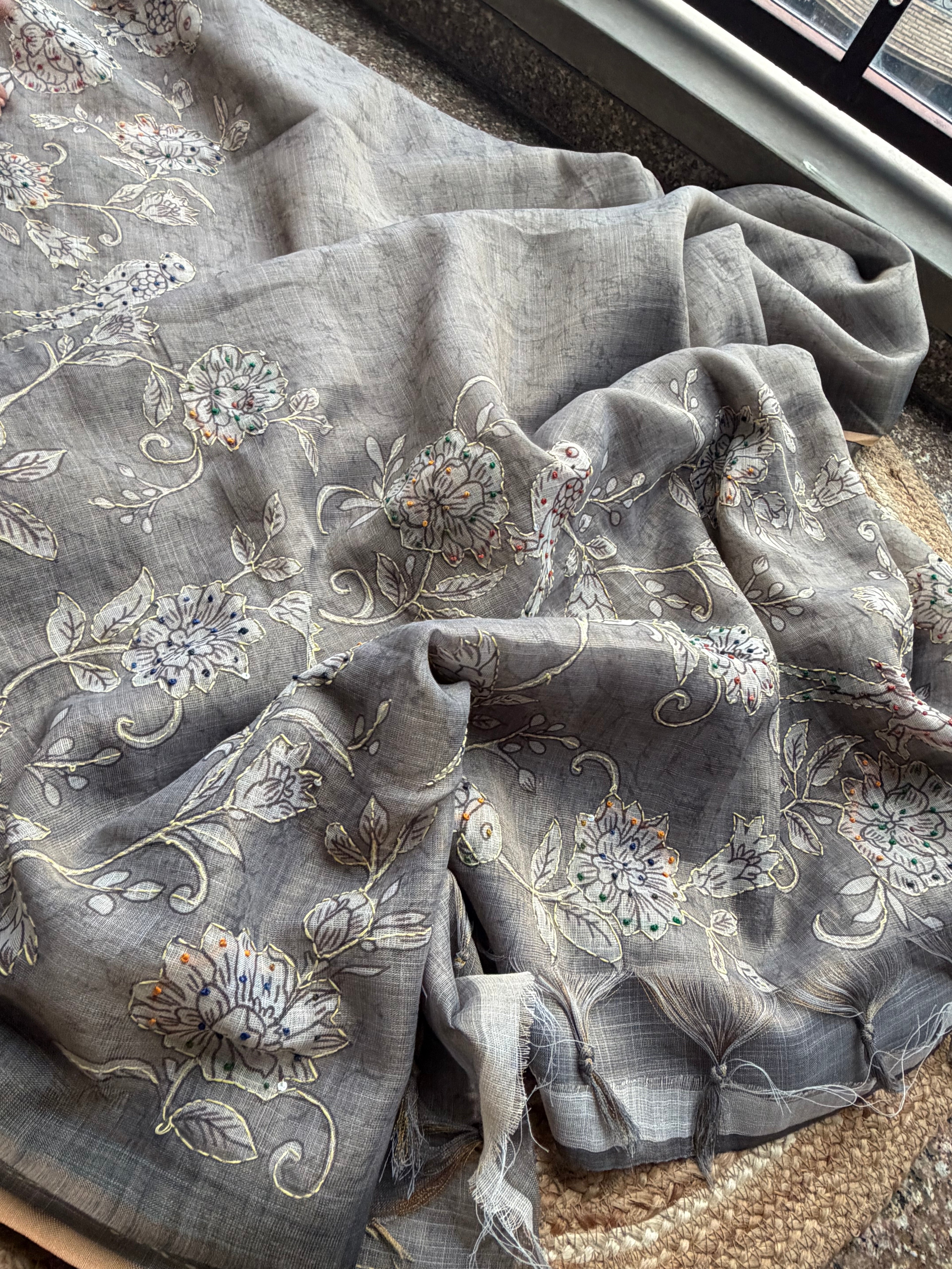 Linen Maheshwari Saree with Intricate Kantha Embroidery