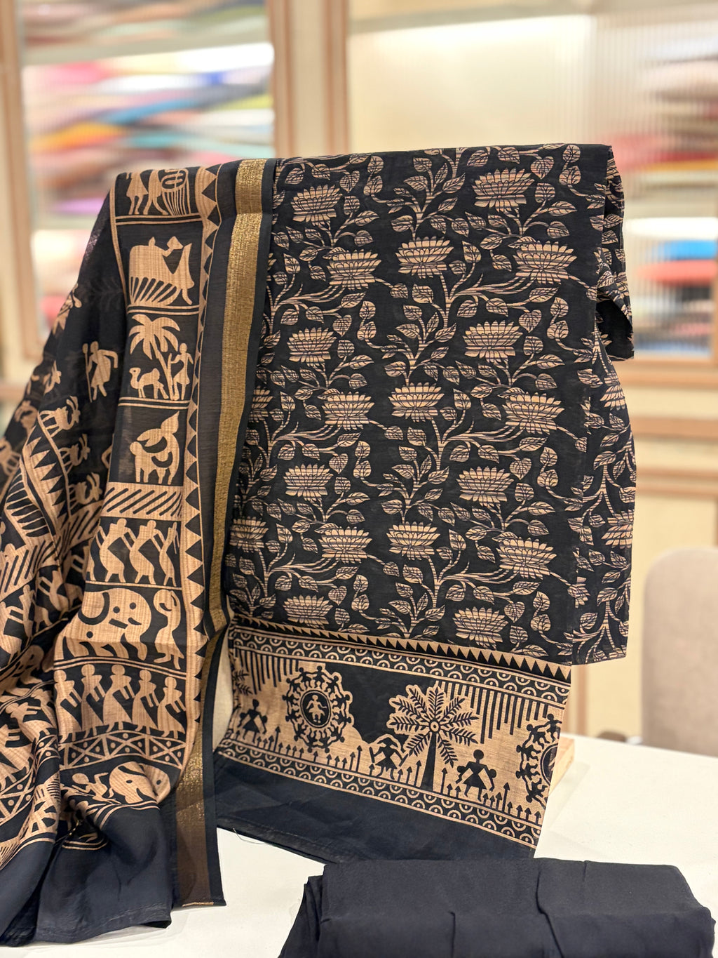 The Softest Maheshwari Elegance with Traditional Warli Art