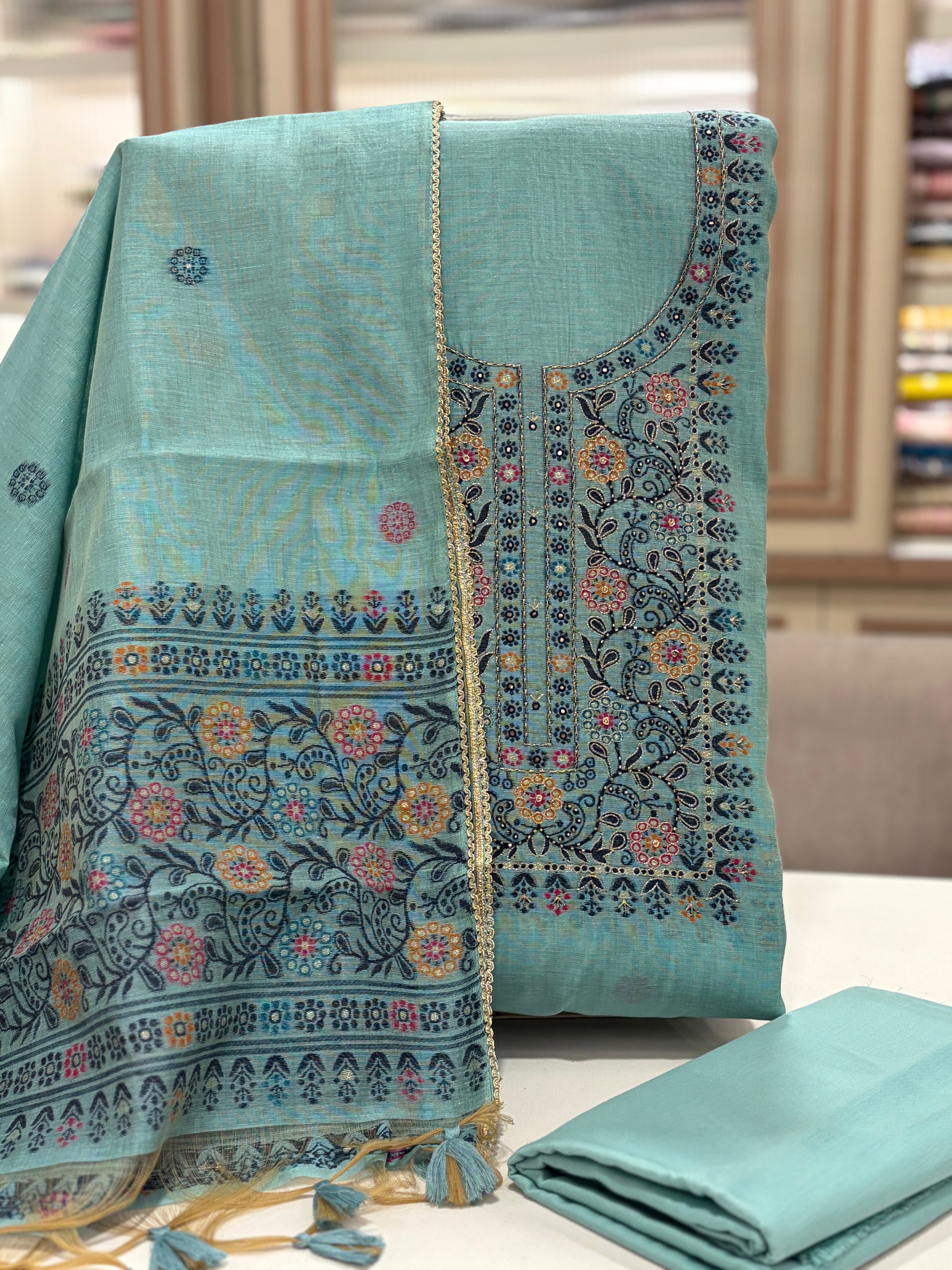 ✨ Pure Fine Maheshwari Jamdani — A Timeless Classic ✨