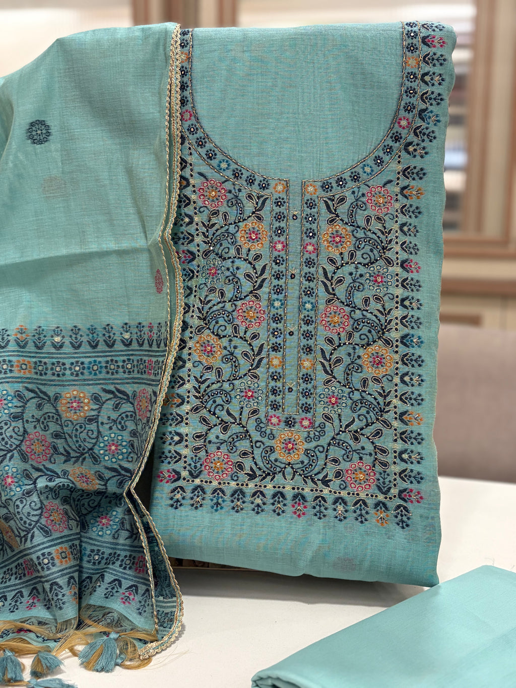 ✨ Pure Fine Maheshwari Jamdani — A Timeless Classic ✨