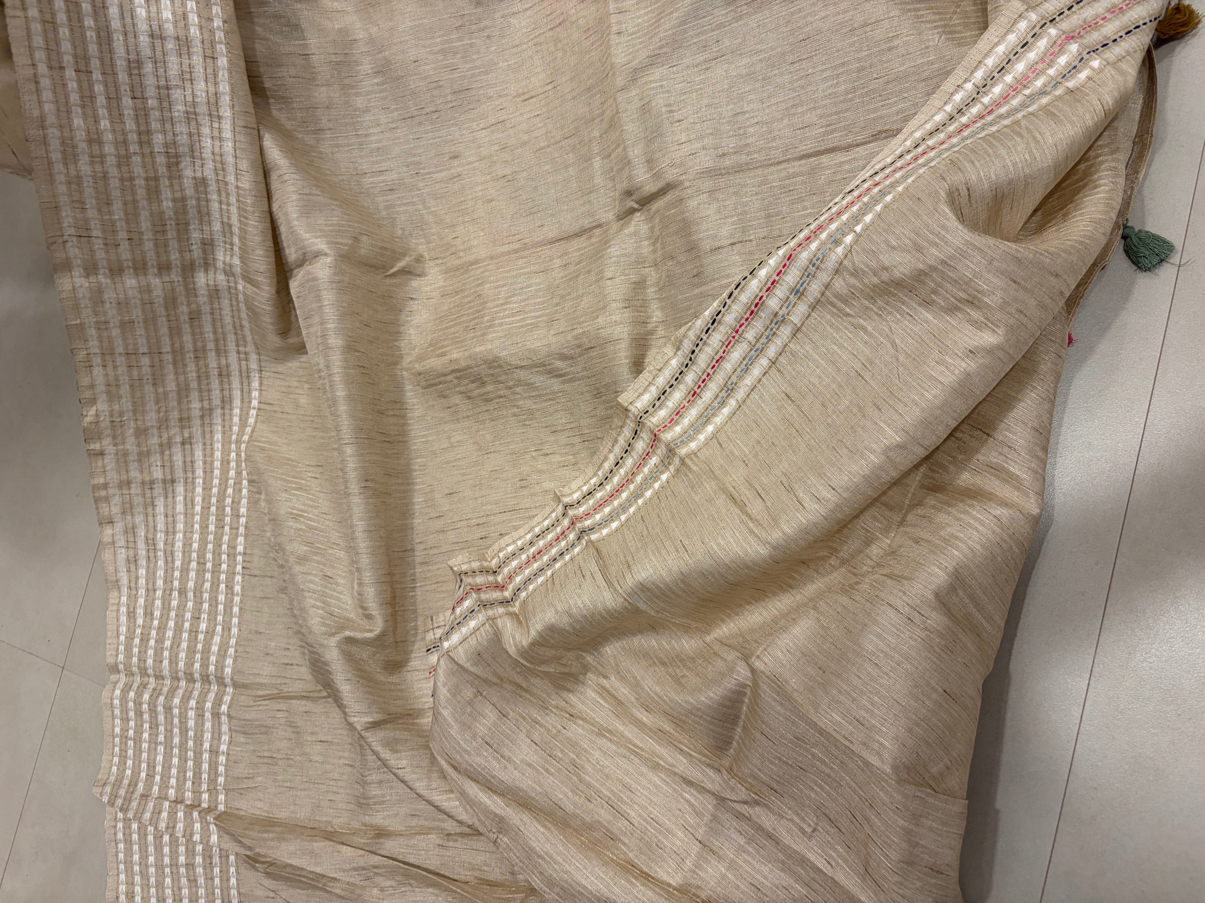 Tussar Bloom – Multicolour Threadwork Saree